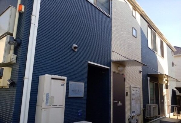 レオネクストプリムローズハウスの物件外観写真